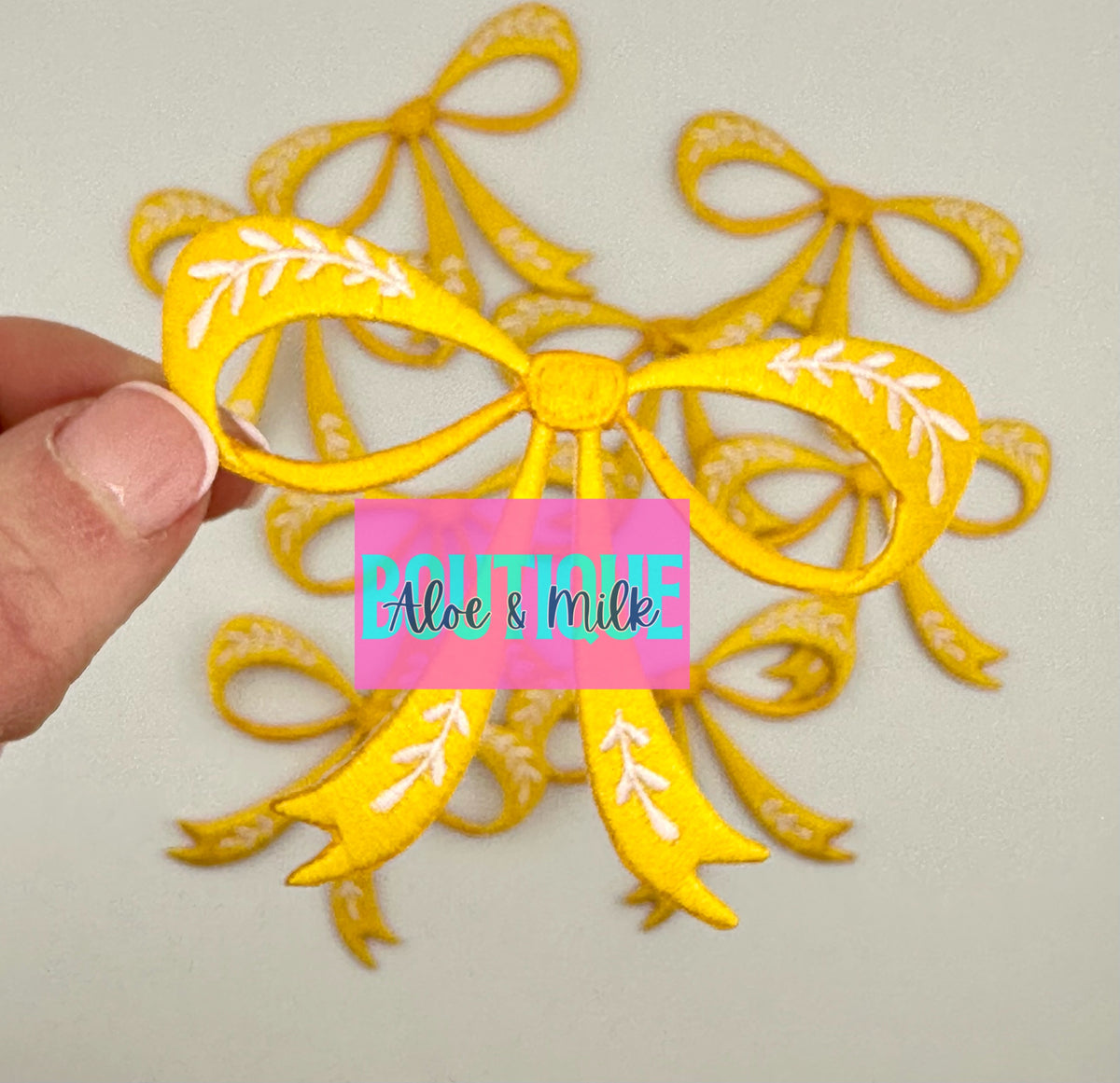 Vintage Bow, bow patch, bow patches, vintage patch